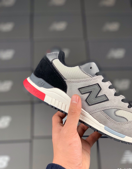 New Balance 840