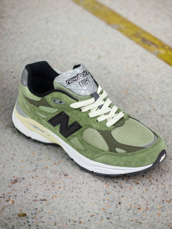 New Balance 990