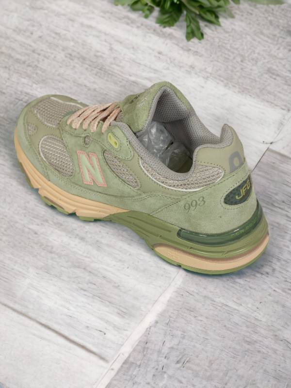 New Balance 993