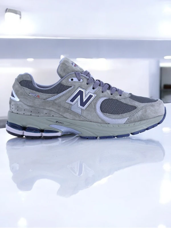 New Balance 2002