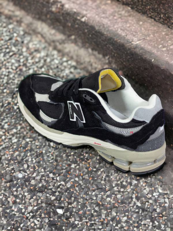 New Balance 2002