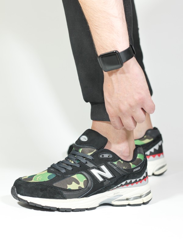 New Balance 2002R