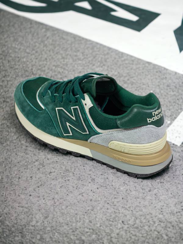 New Balance 1400