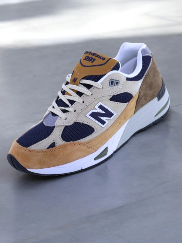 New Balance 991