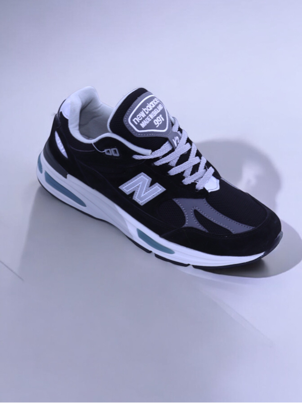 New Balance 991