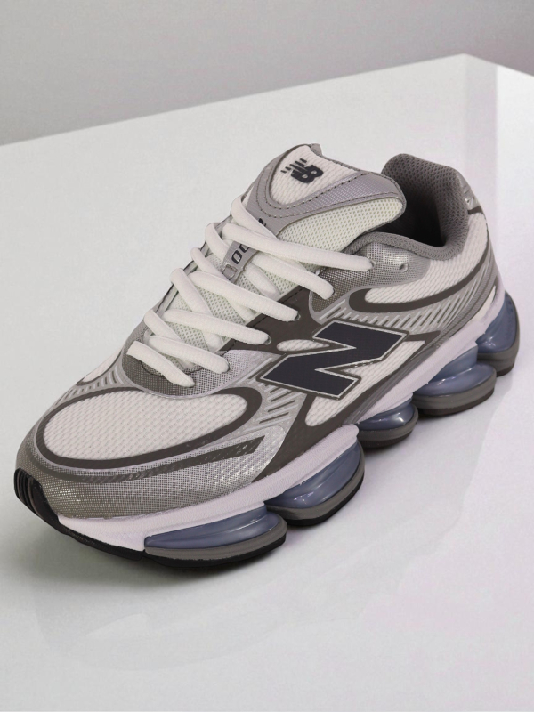 New Balance 2000
