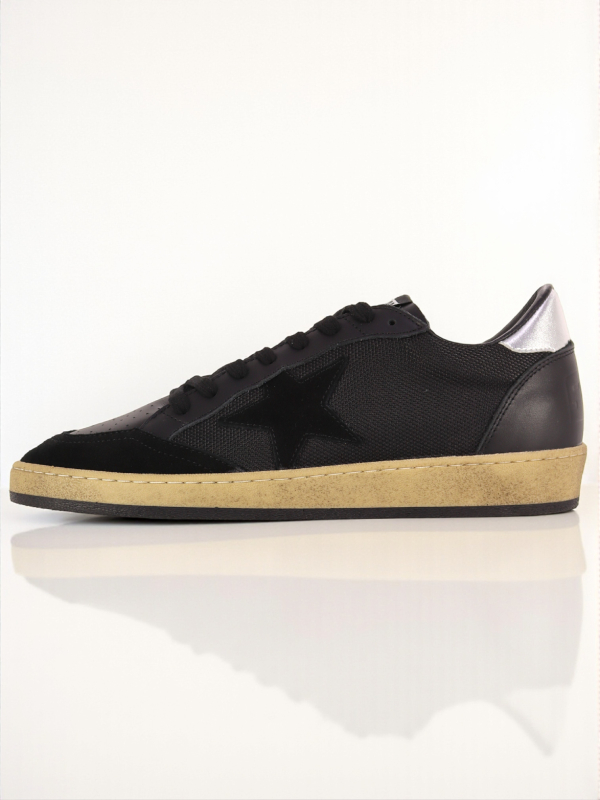 Golden Goose Ballstar