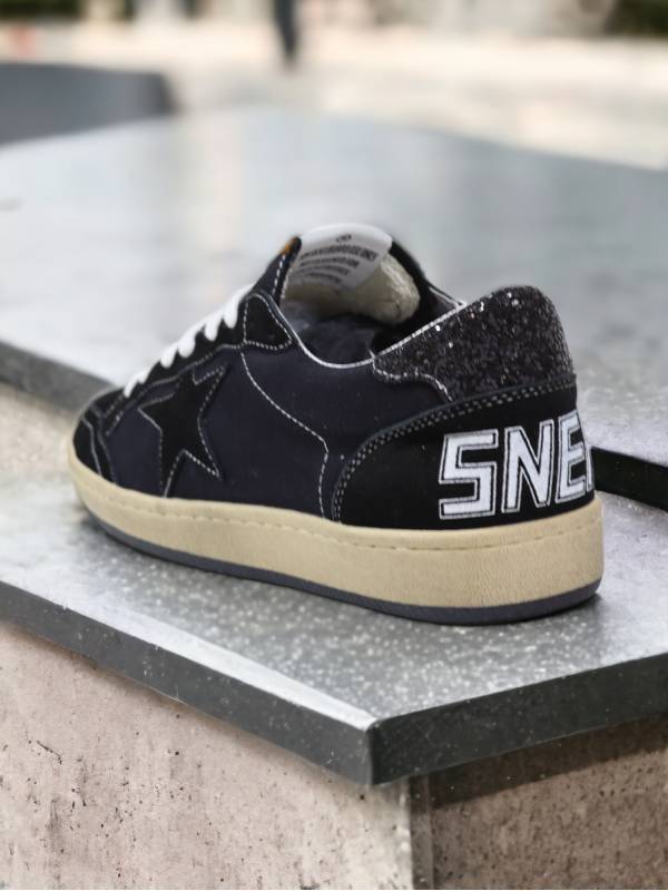 Golden Goose Ballstar