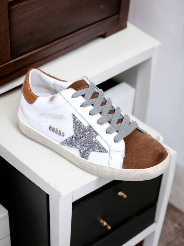 Golden Goose Superstar