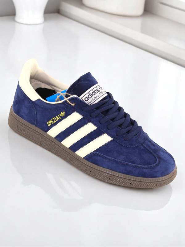 Adidas Spezial