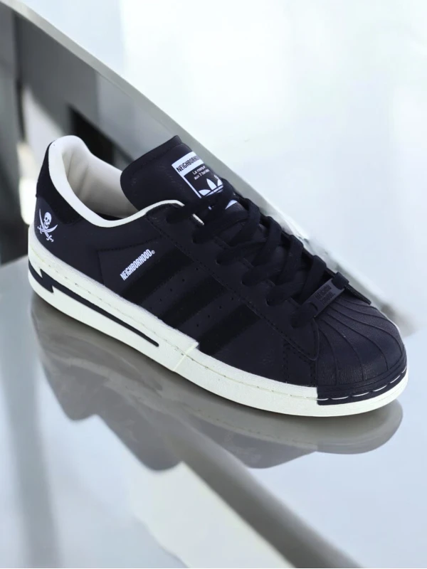 Adidas Superstar