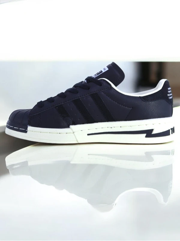 Adidas Superstar