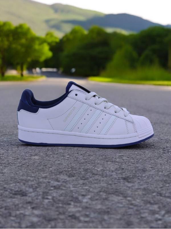 Adidas Superstar