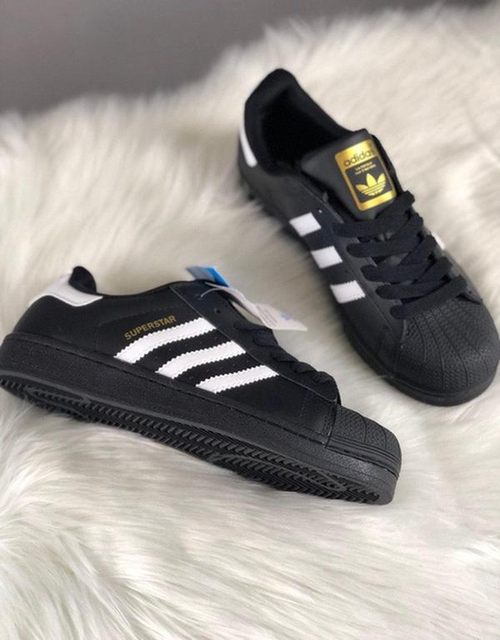 Adidas Superstar