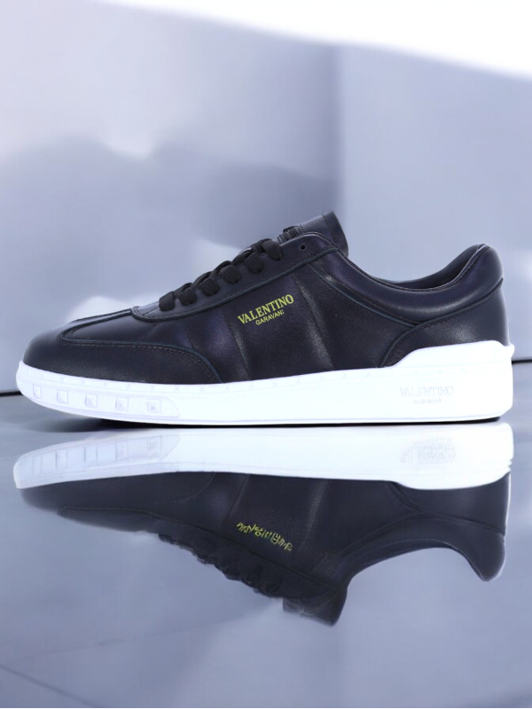 Valentino Garavani Upvillage Sneakers