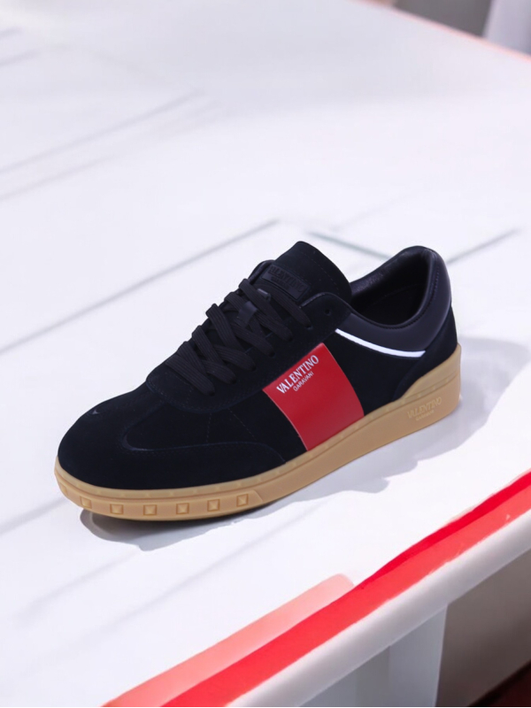 Valentino Garavani Upvillage Sneakers