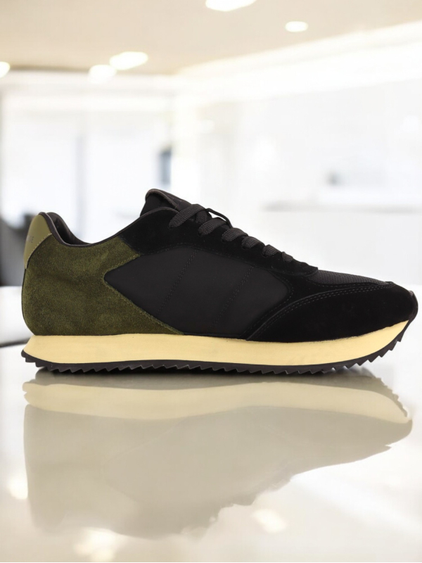 Armani Exchange Sneakers