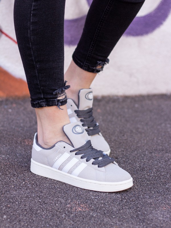 Adidas campus