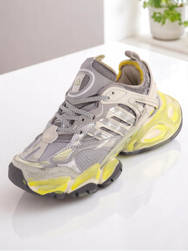 Adidas XLG Runner