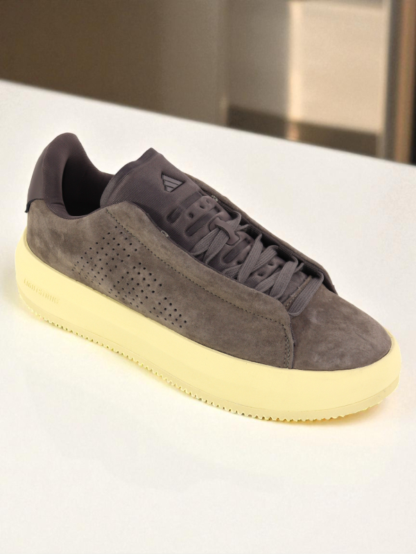 Adidas Acesmash