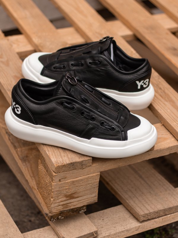 Adidas Y-3 Ajatu