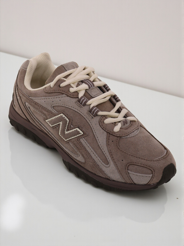 New Balance 204L