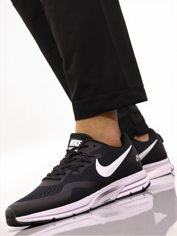 Nike Air Relentless 26