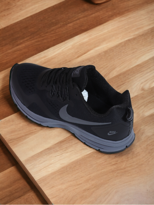Nike Air Relentless 26