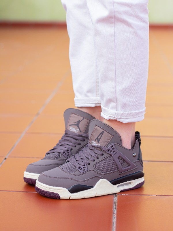 Nike Air Jordan 4