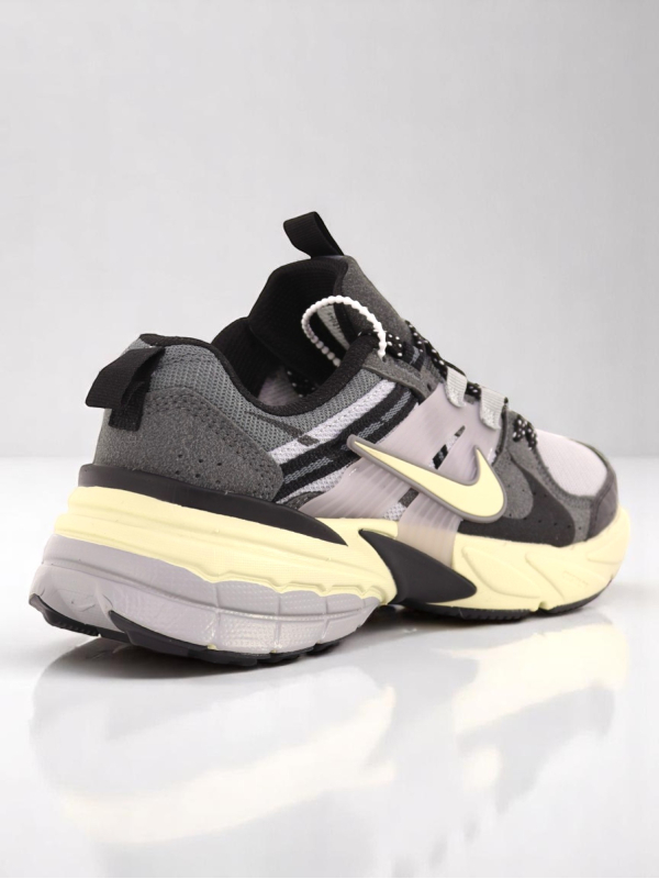 Nike V2K Run