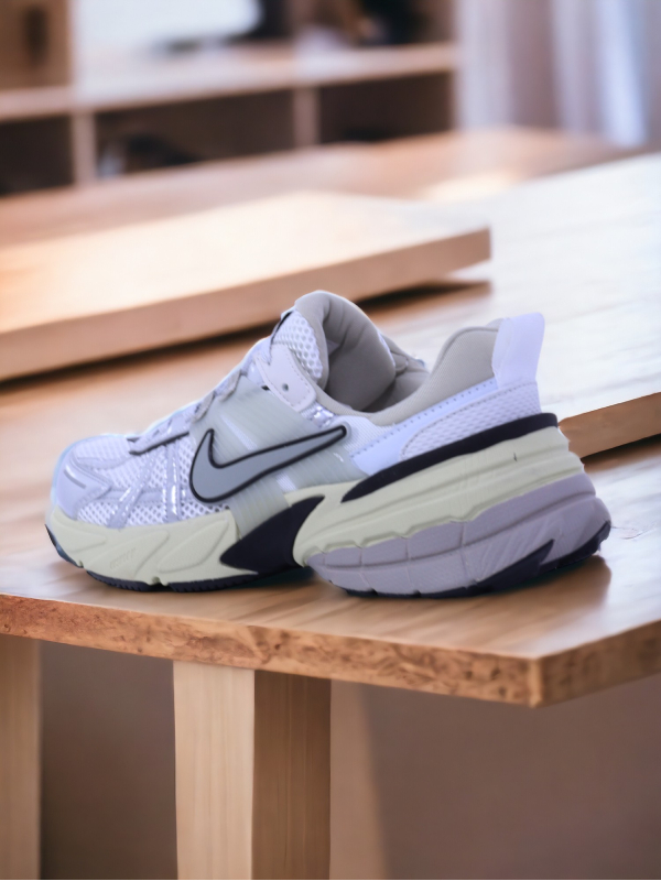 Nike V2K Run