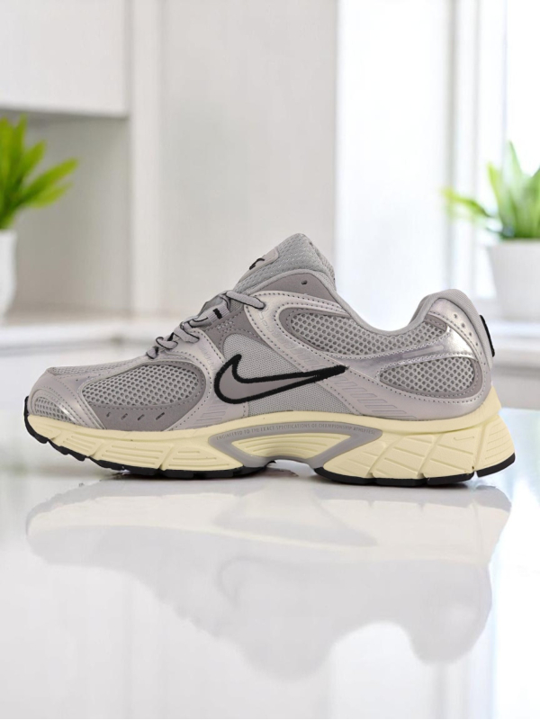 Nike V5 RNR