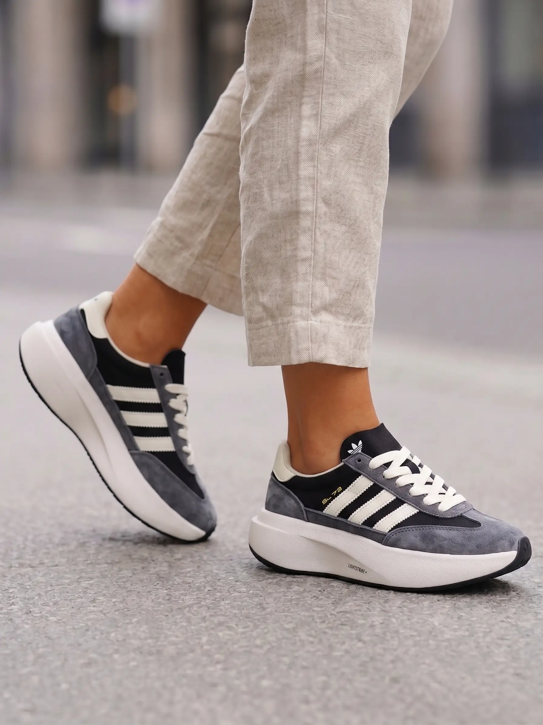 Adidas SL 72