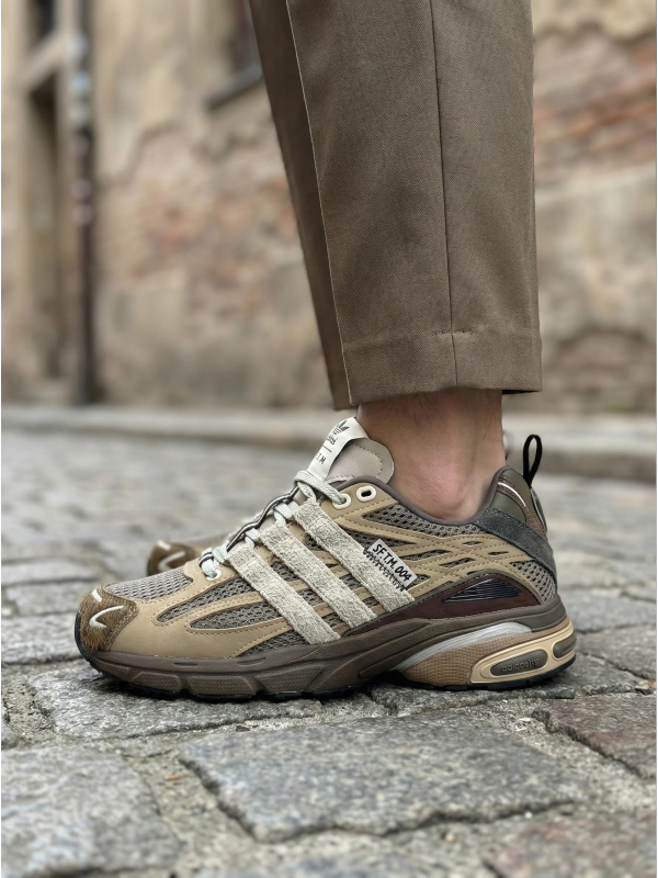 Unheardof x adidas Adistar Cushion 3