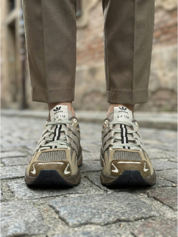 Unheardof x adidas Adistar Cushion 3