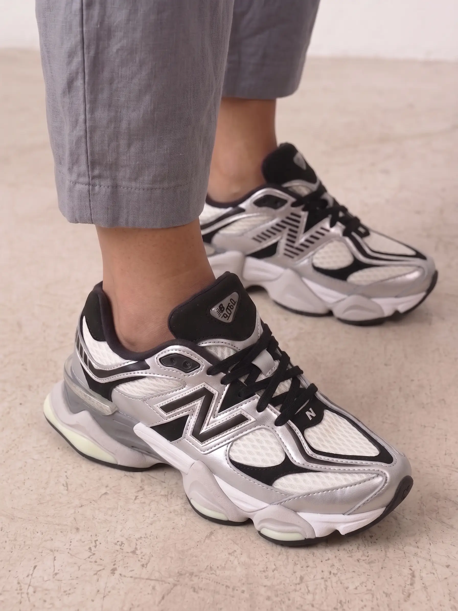 New Balance 9060