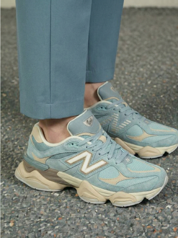 New Balance 9060