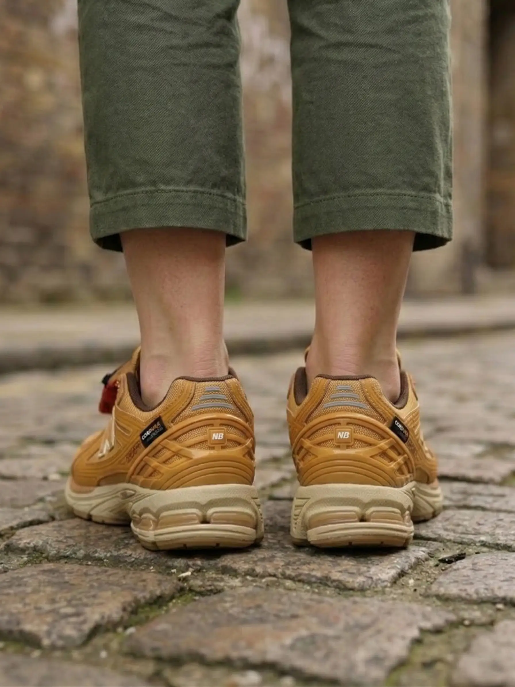 New Balance 1906