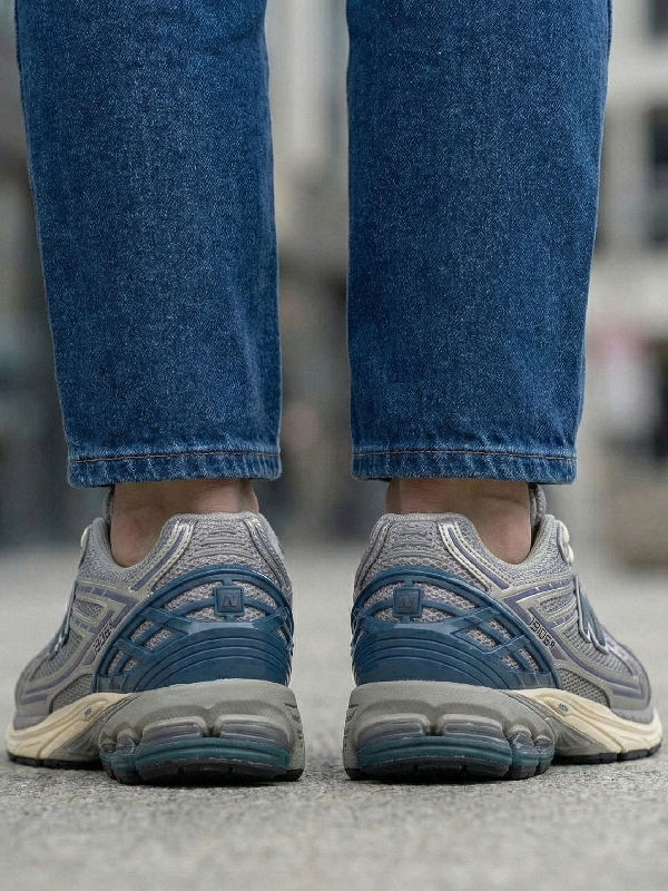 New Balance 1906