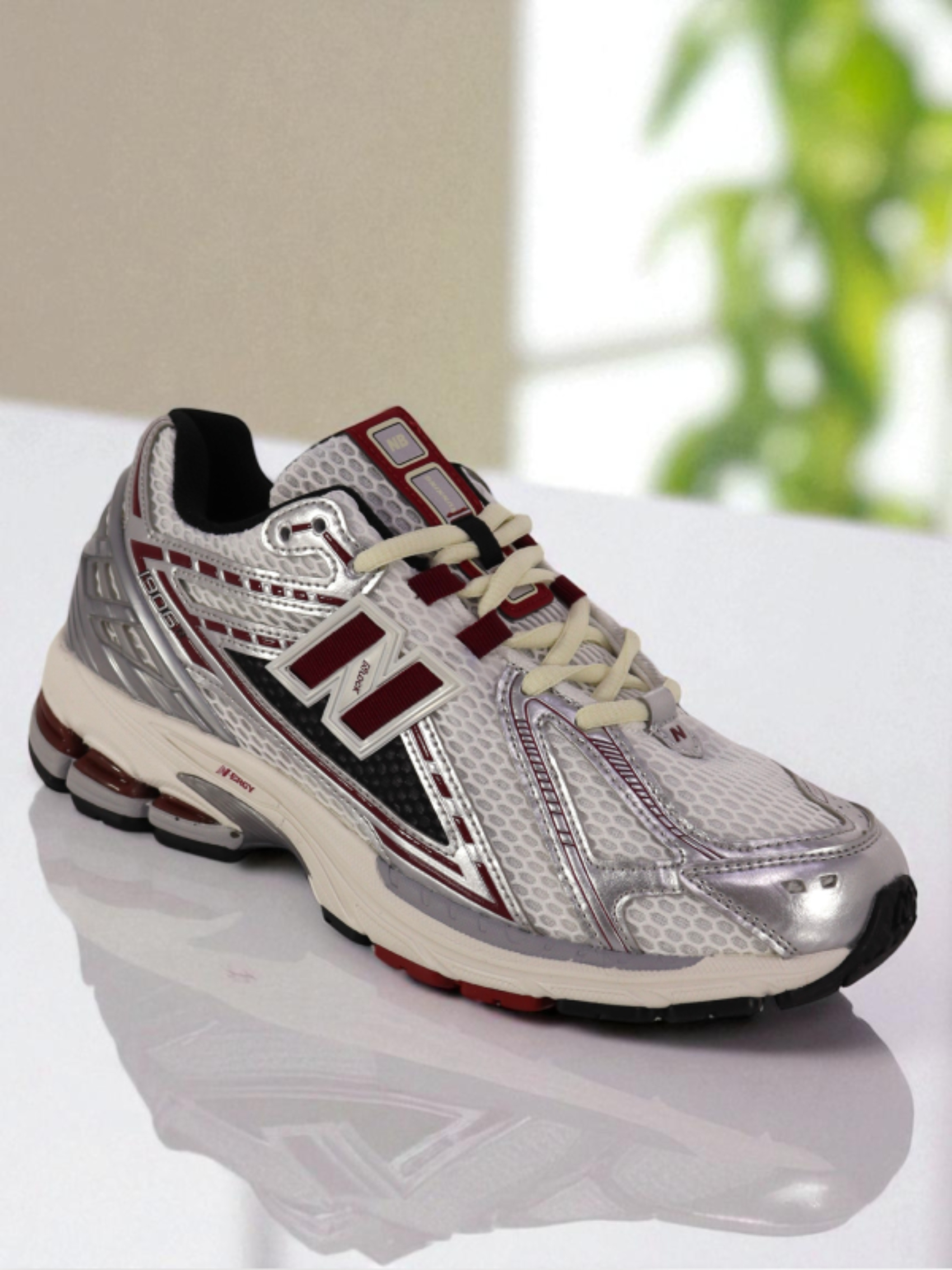 New Balance 1906