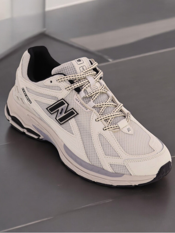 New Balance 1906